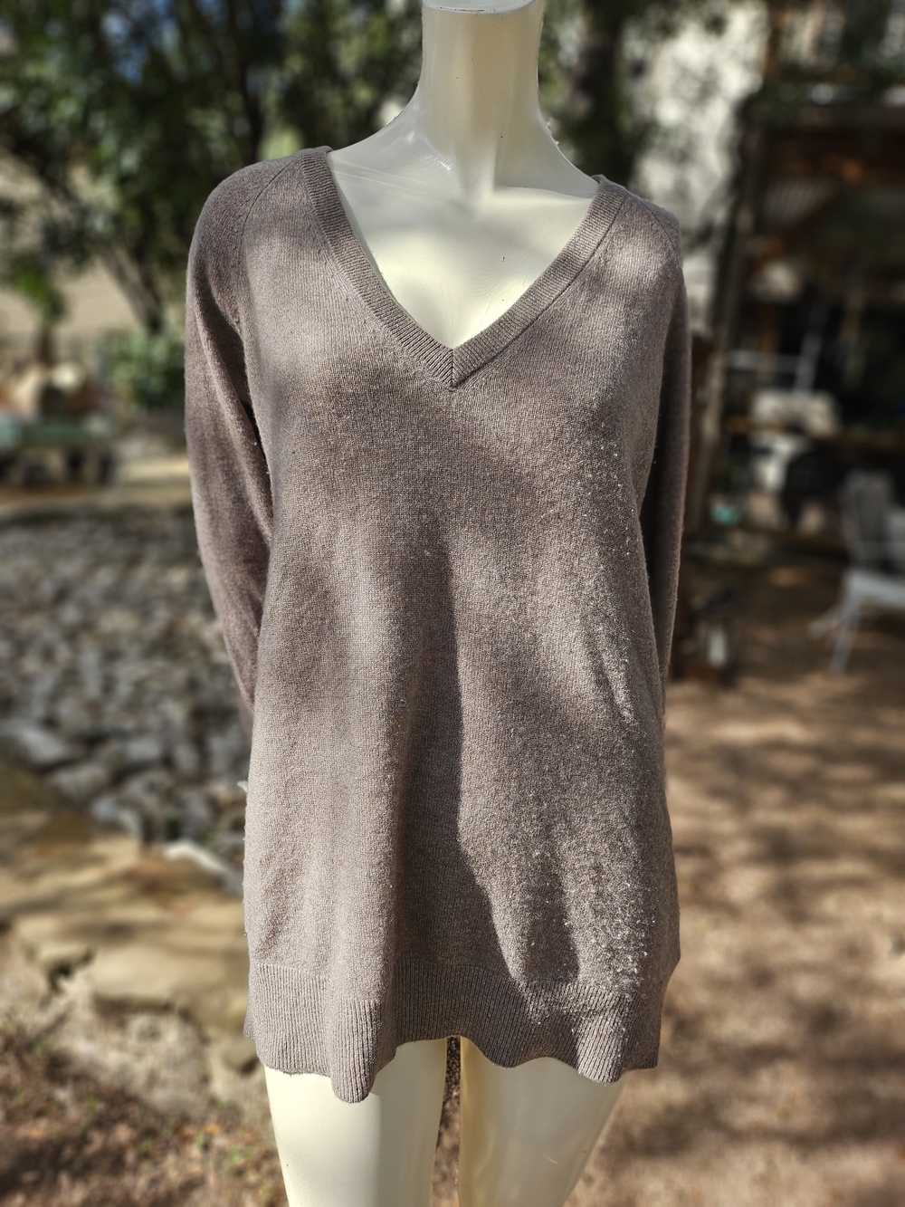 Women's Equipment Femme V-Neck Taupe Cashmere Sweater L